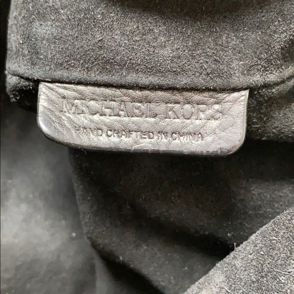 Original Authentic Michael Kors Chain purse. - Picture 4 of 12